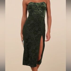 NWT Lulu's Dark Green Velvet Floral Midi Dress